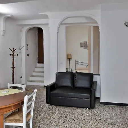 Apartment Casa Chiabrera - Centro Storico Genoa